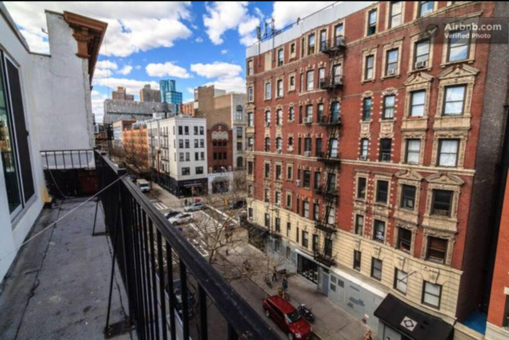 East Village Townhouse New York Exterior photo